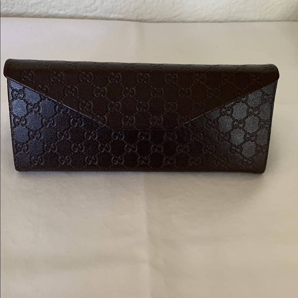 Gucci Black Frame Sunglasses - Picture 9 of 15